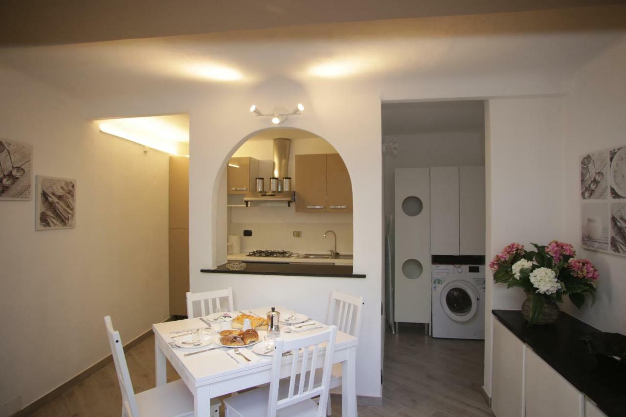 Apartment Posidonia Casa Al Mare In Citta Genua